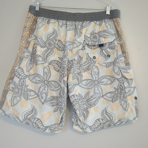 Tommy Bahama Board Shorts Mens Large Lined Cargo EUC Surfer Beach Cotton - Picture 5 of 10